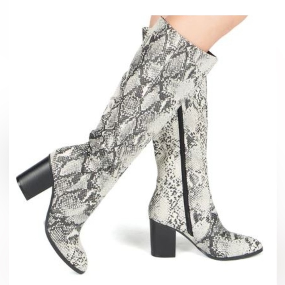 Qupid Knee High Cream/Black Snakeskin Boots NIB